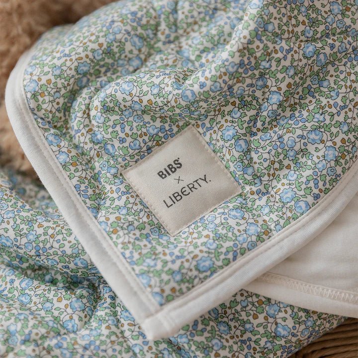 BIBS Babydeken Liberty Chamomile Lawn Baby Blue - Image 4