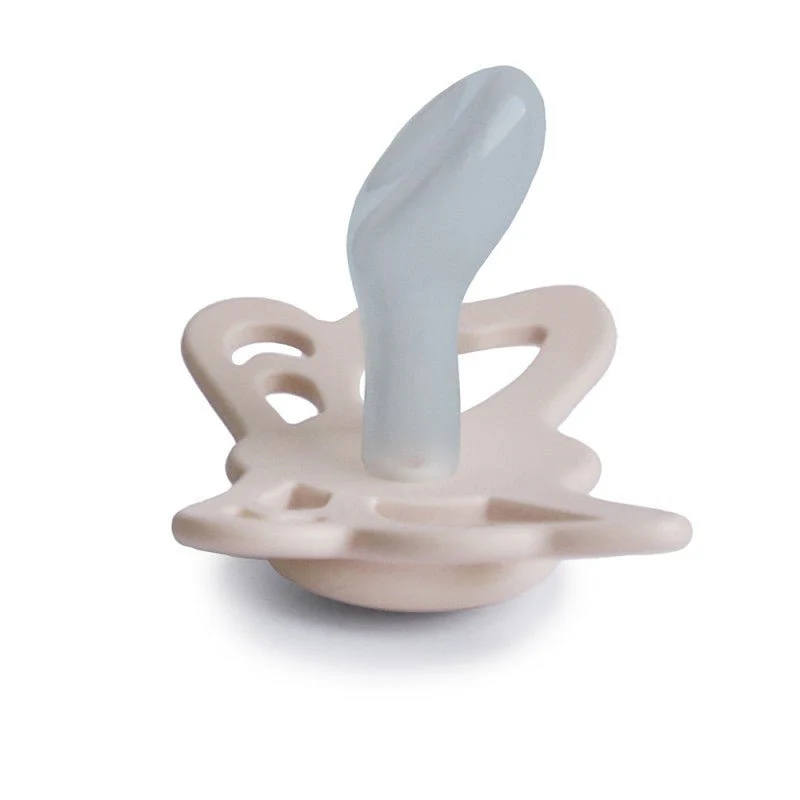 Frigg Speen Maat 2 Vlinder Grijs Silicone - Image 2