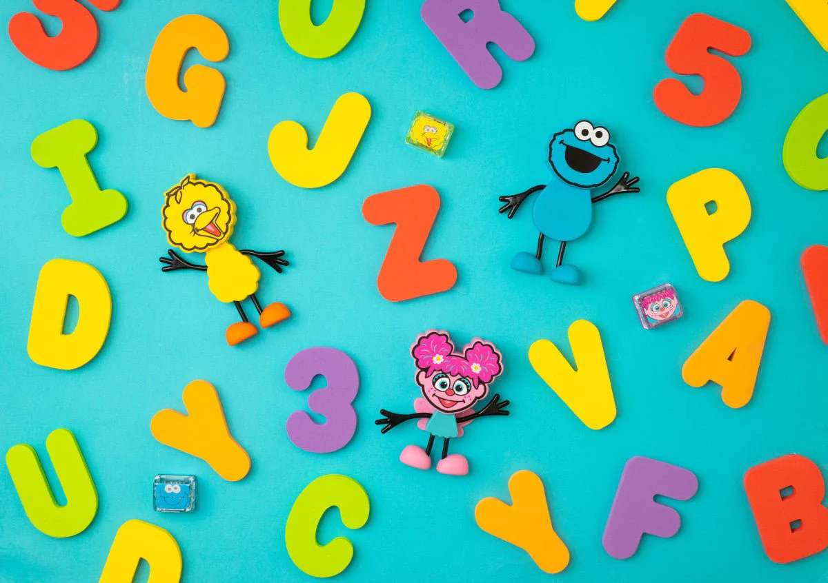 Glopals Badspeelgoed Sensorisch Light-Up Poppetje en Cubes Cookie - Image 13