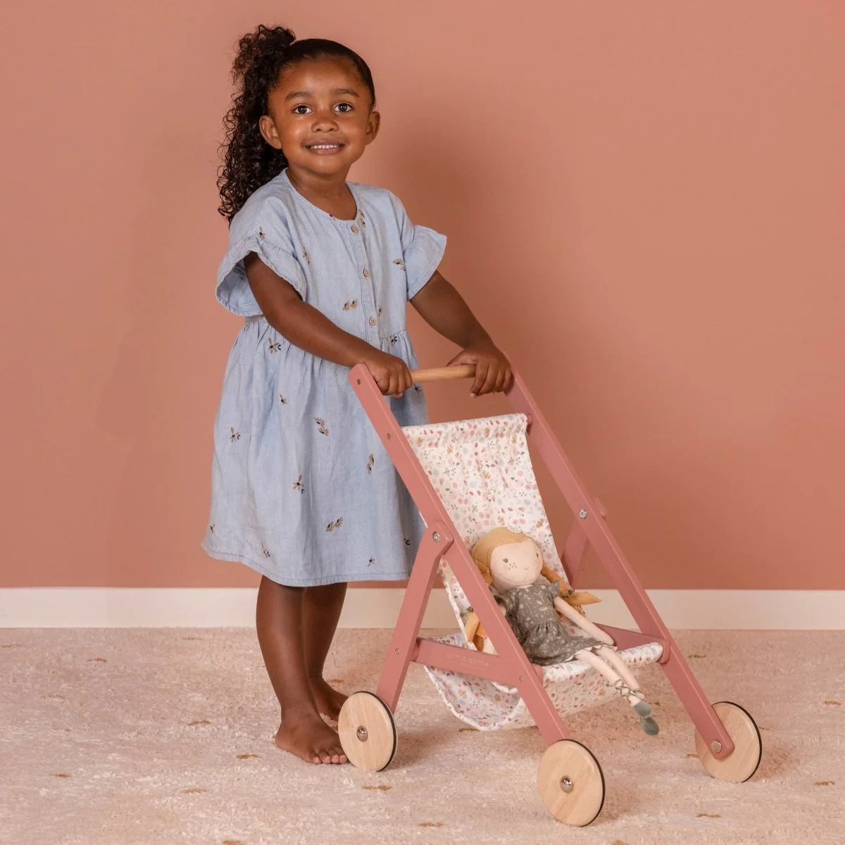 Little Dutch Houten Speelgoed Poppen Buggy - Image 4