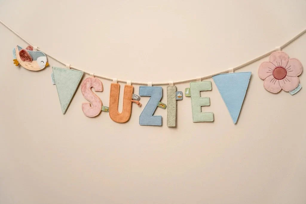 Little Dutch Slinger Element Letter V - Image 2