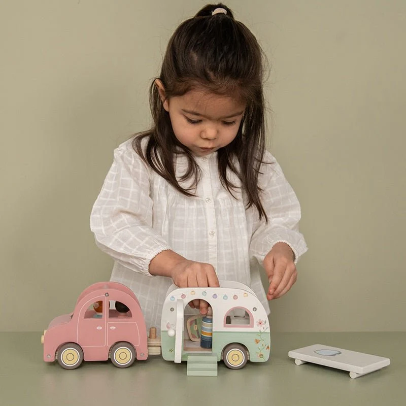 Little Dutch Speelgoed Auto Hout met Caravan - Image 5