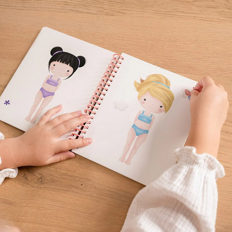 Little Dutch Stickerboek Aankleedboek Rosa En Friends - Image 6